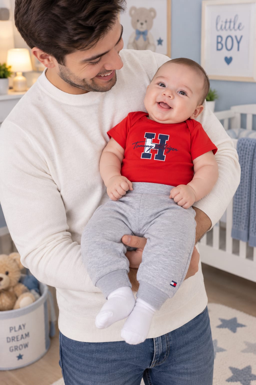Conjunto Tommy Hilfiger de 2 Pañaleros y Pants para Bebé 0 a 3 Meses