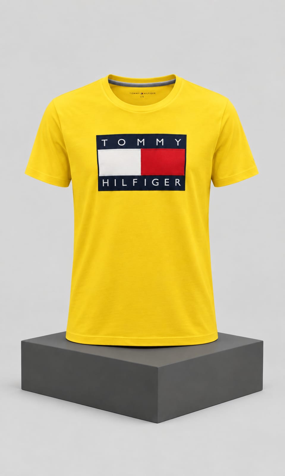 Playera para Hombre Amarilla Cuello Redondo Tommy Hilfiger