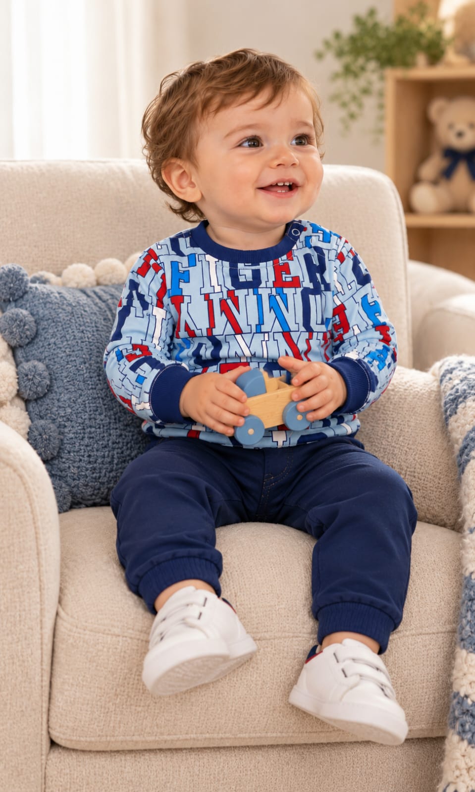 Sudadera Tommy Hilfiger para bebé de 12 meses en azul claro, azul marino, rojo y blanco