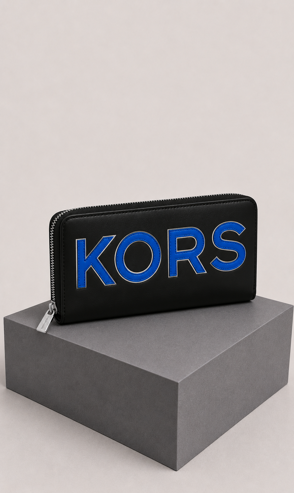 Cartera Michael Kors para Mujer Negra con Detalles en Azul