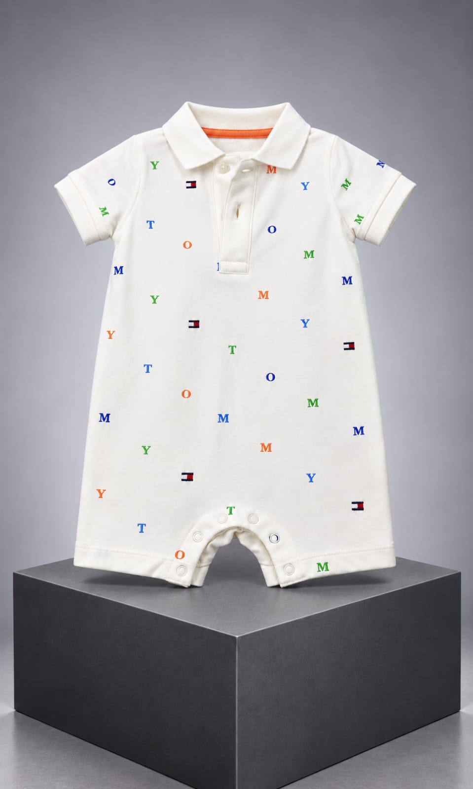 Mameluco Tommy Hilfiger para bebé 3-6 meses color blanco