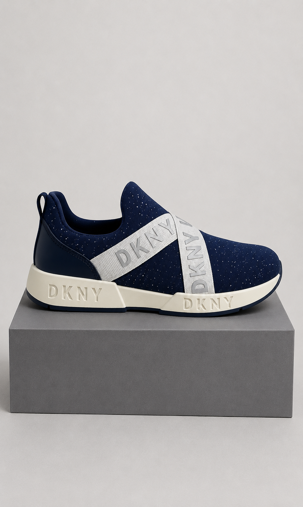 Tenis DKNY Maddie Stretch Navy Glitter para Dama y Niña