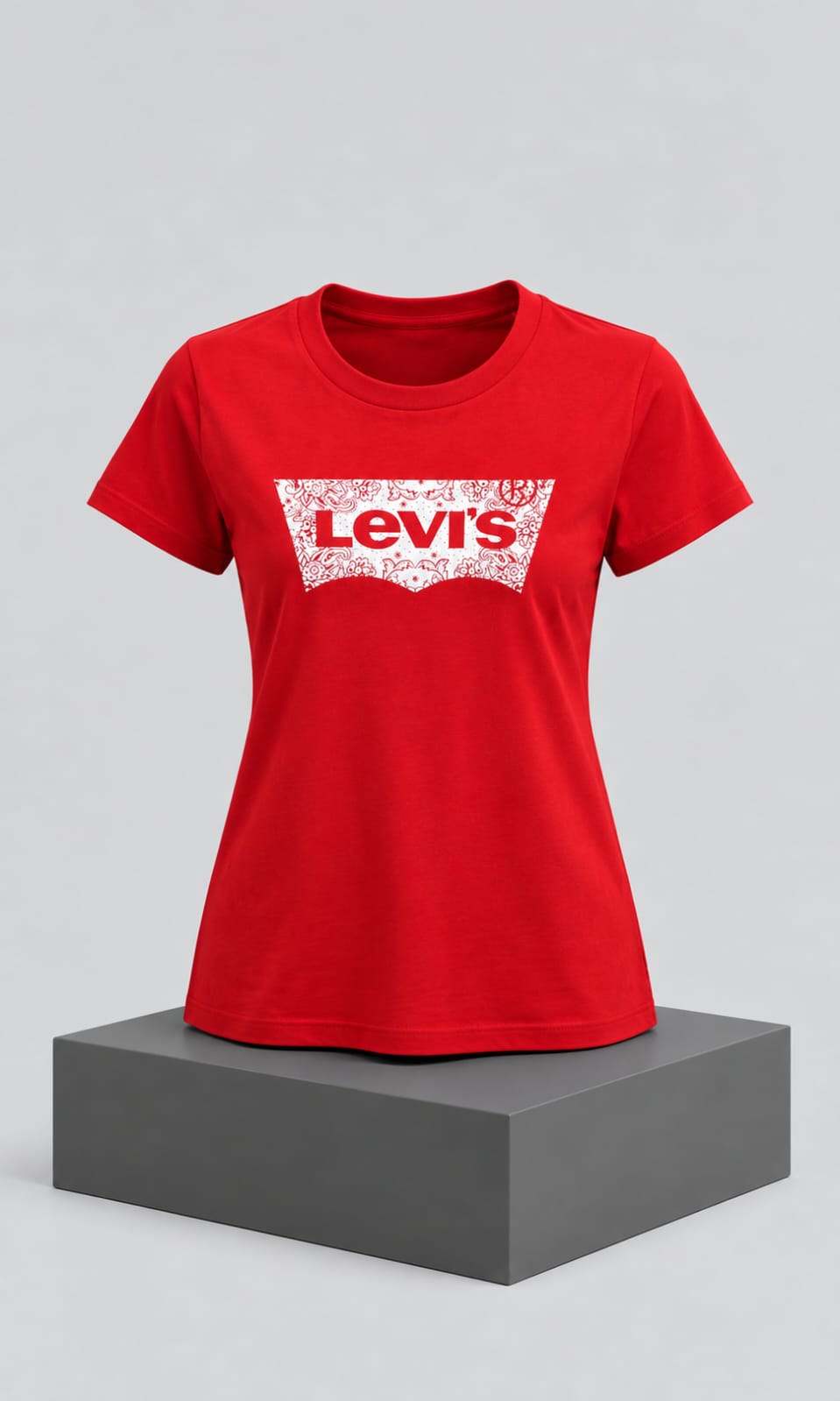 Playera para Mujer LEVI'S Roja con Cuello Redondo