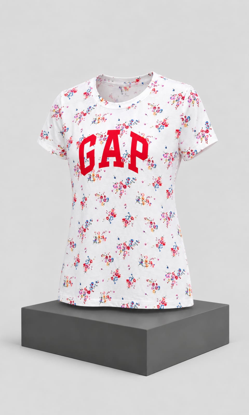 Blusa GAP  para Dama Floral con Logo Cuello Redondo