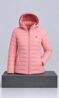 Chamarra Tommy Hilfiger para Mujer Rosa Claro con Gorro