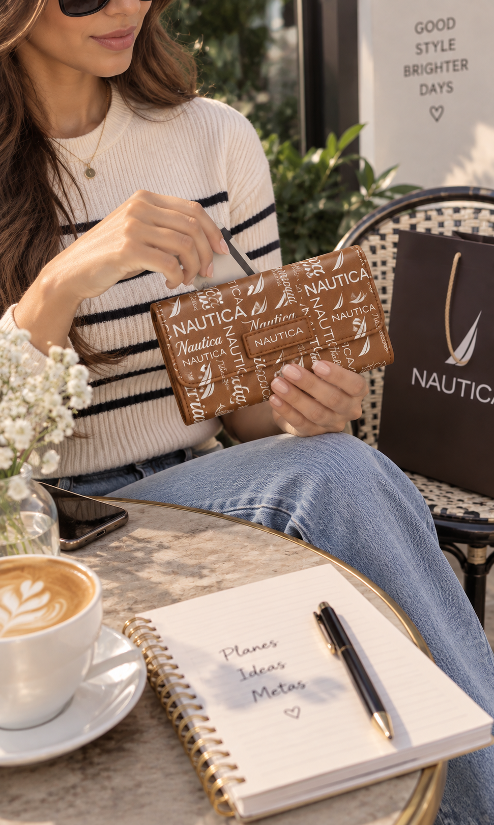Cartera Náutica para Dama Color Caqui con Letras Blancas