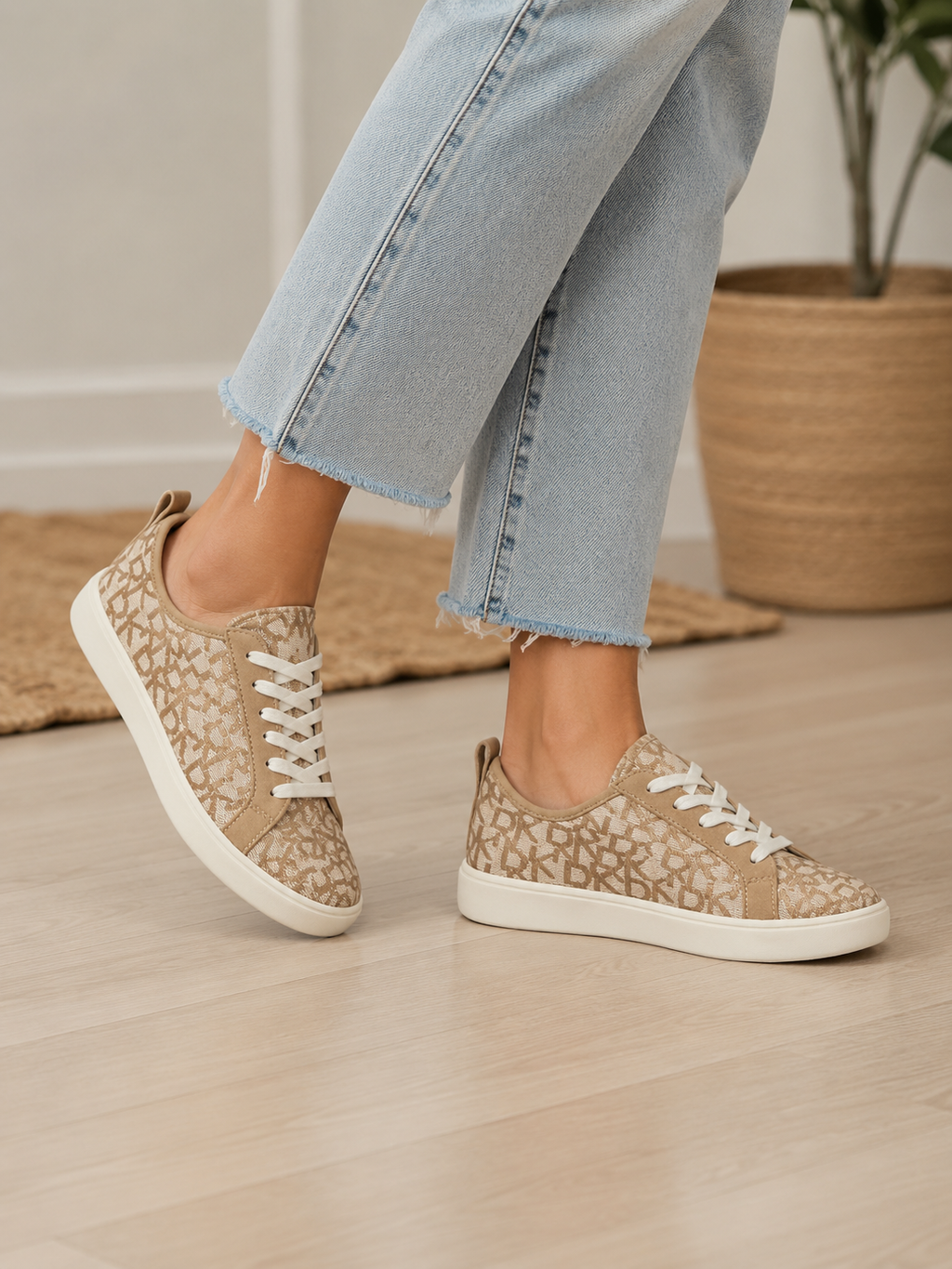 Tenis DKNY Cam Jacquard para Dama y Niña