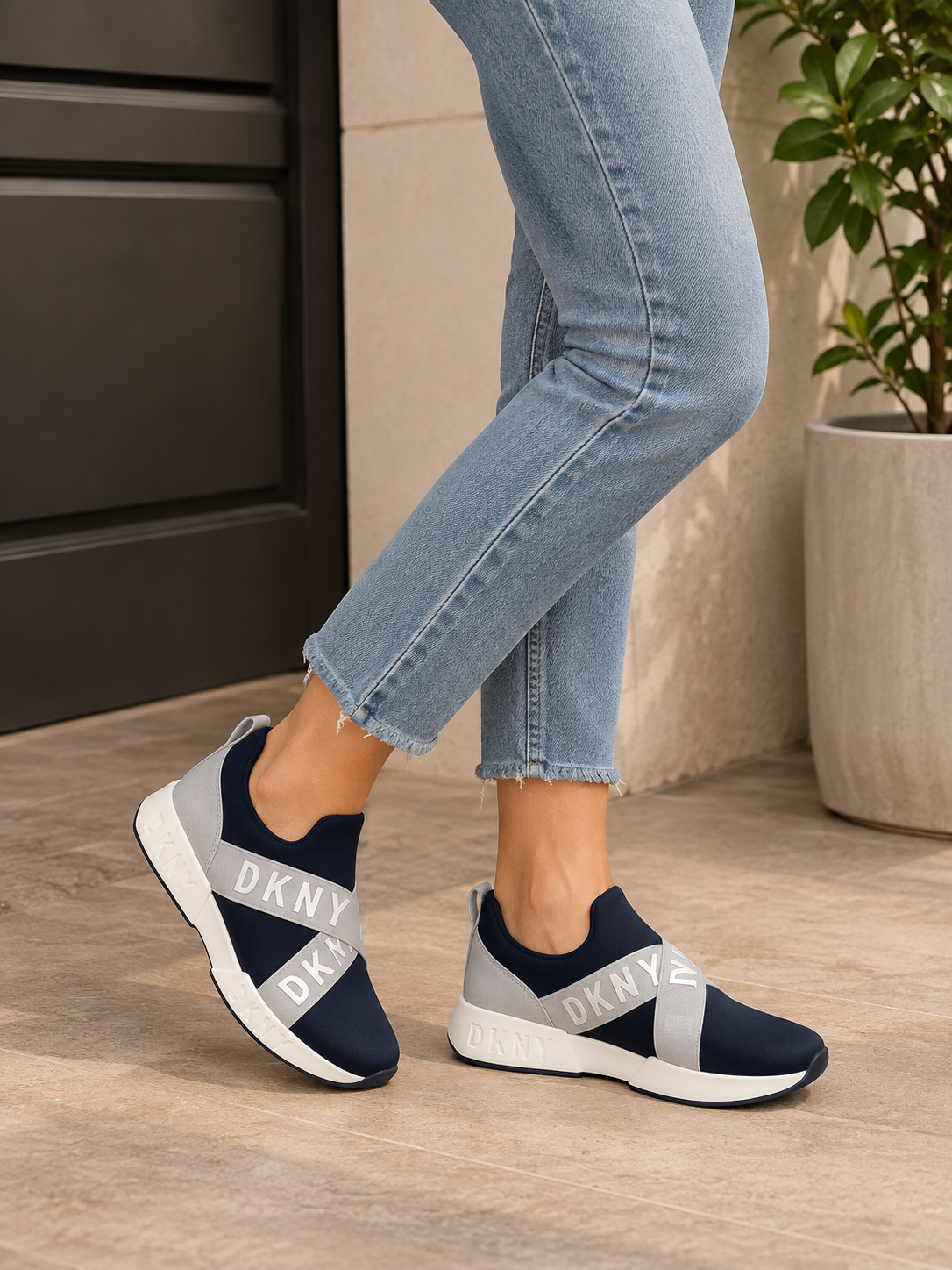 Tenis DKNY Maddie Stretch para Dama y Niña