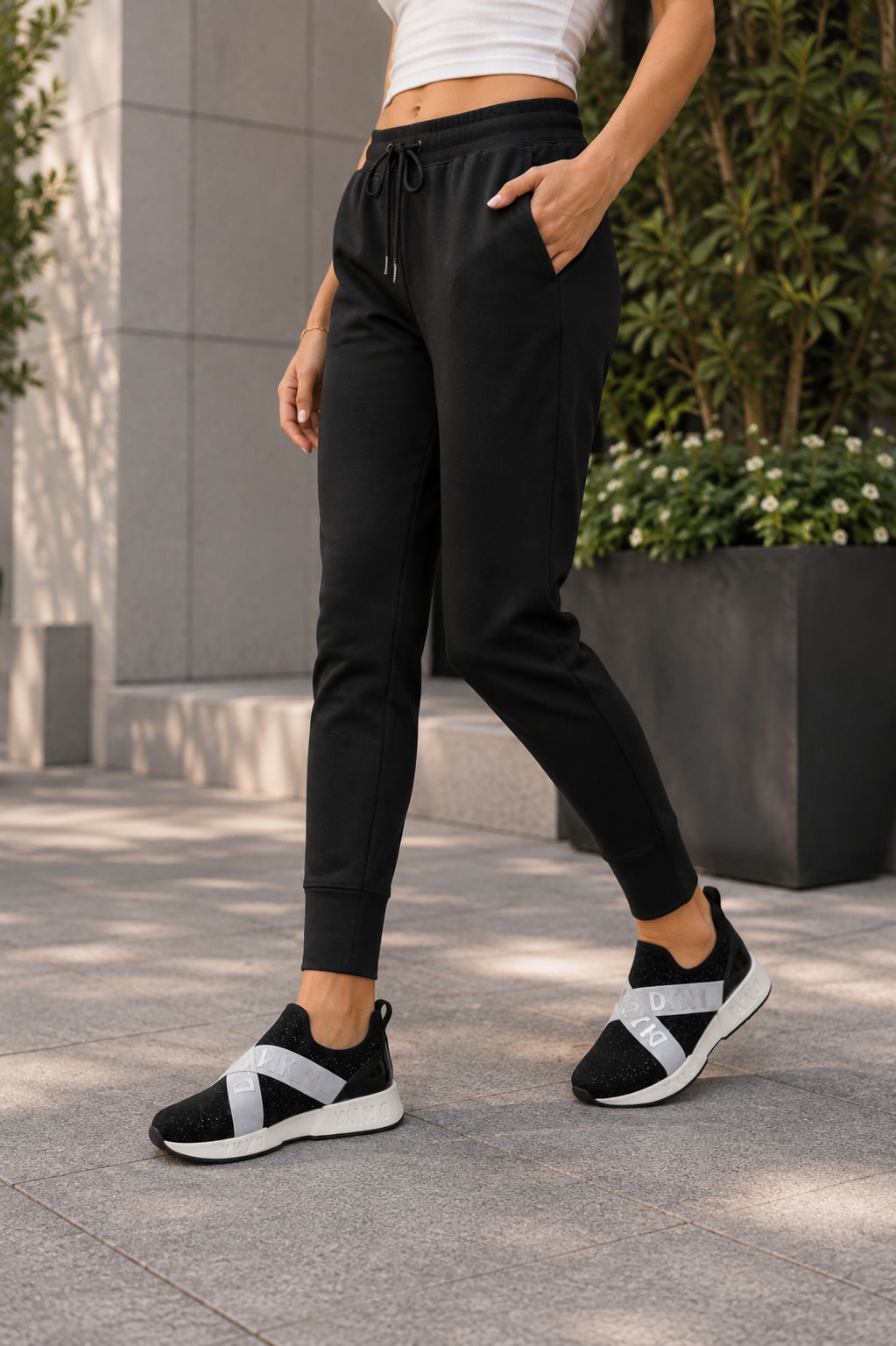 Tenis DKNY Maddie Stretch Black Glitter para Dama y Niña