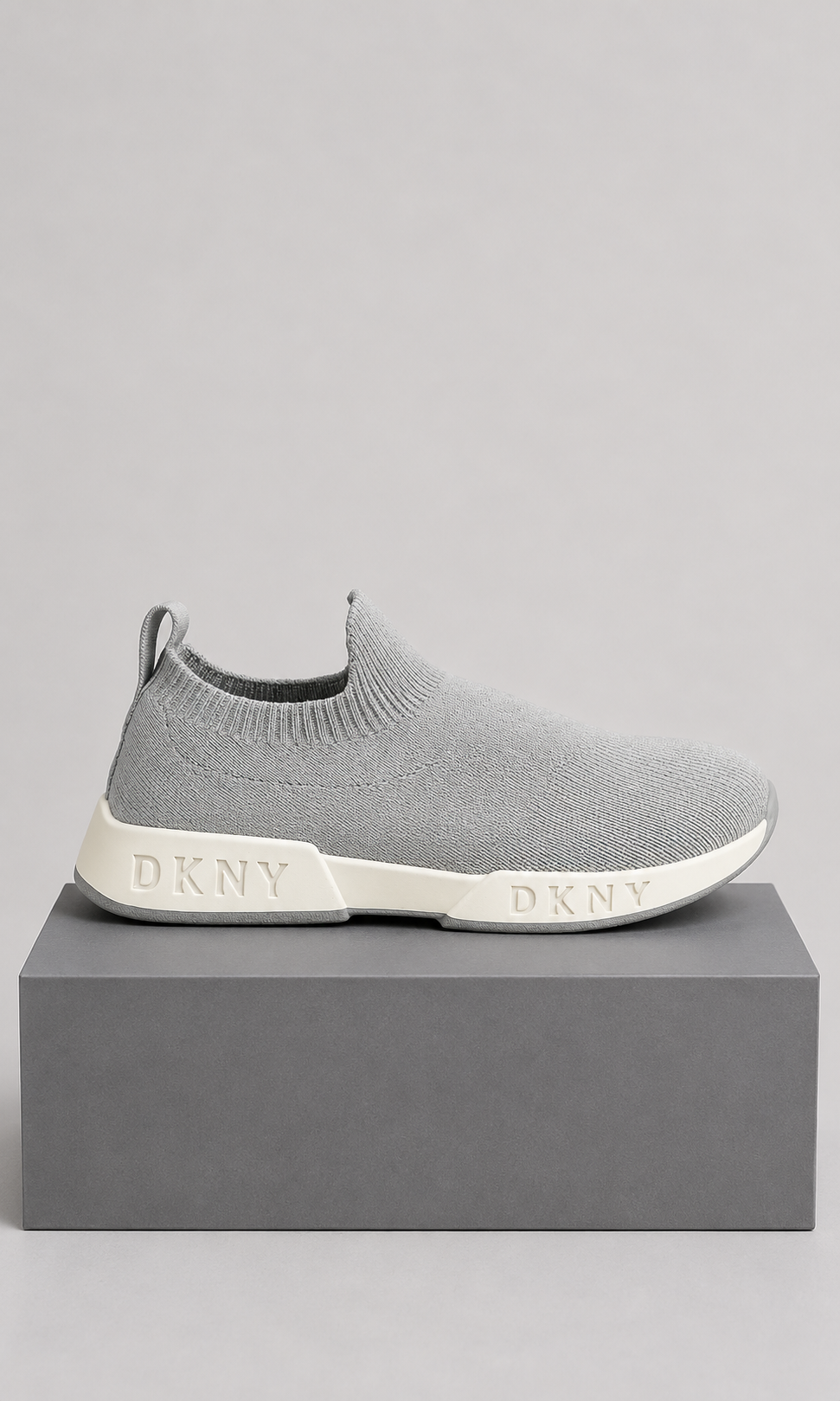 Tenis DKNY Maddie Knit para Dama y Niña