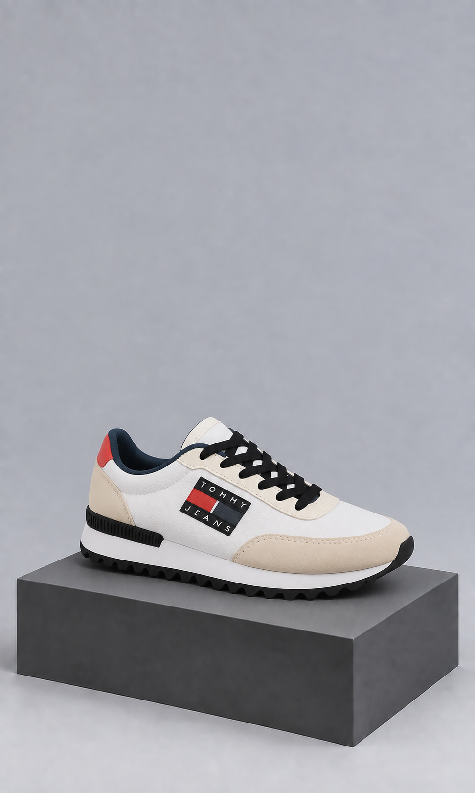 Tenis para Mujer XW02890100 Blancos, Beige y Negros