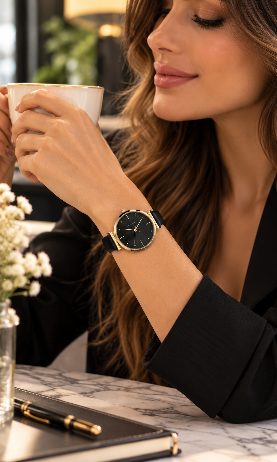 Reloj Armani Exchange AX5903 para Dama Negro y Dorado