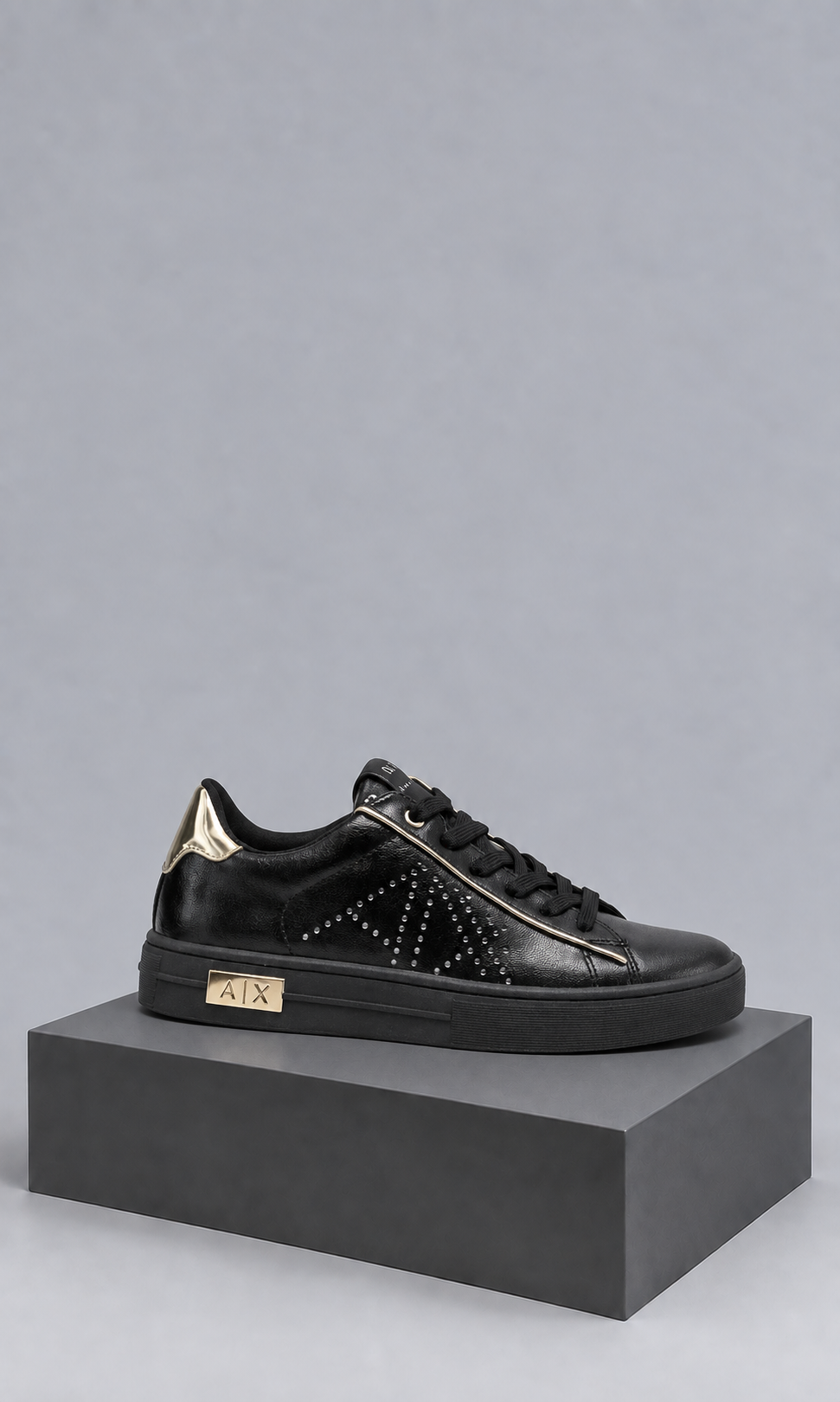 Tenis Armani Exchange XDX079 para Dama Negro y Dorado