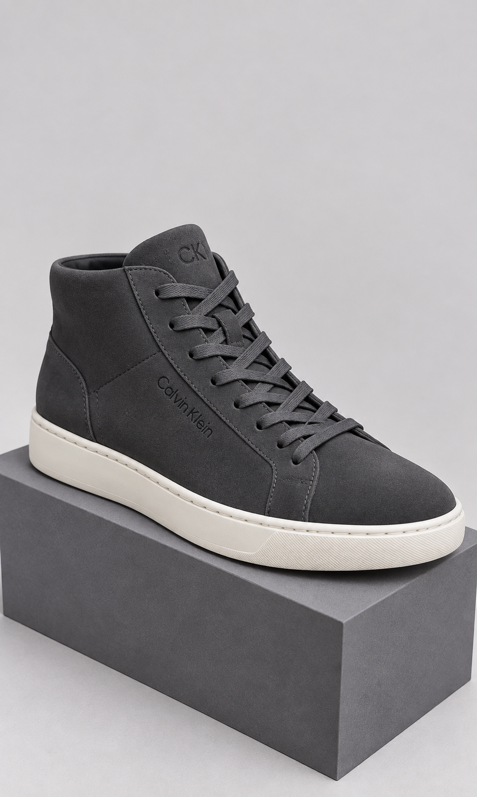Tenis Calvin Klein para Hombre Gris de Gamuza