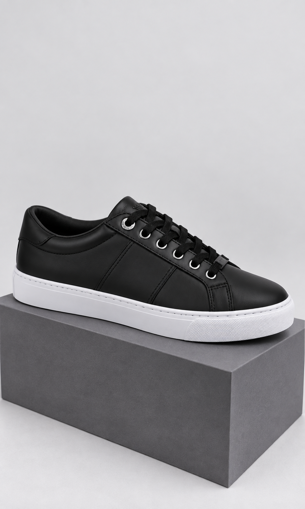 Tenis Guess GFGATES Black Multi LL para Mujer Negro