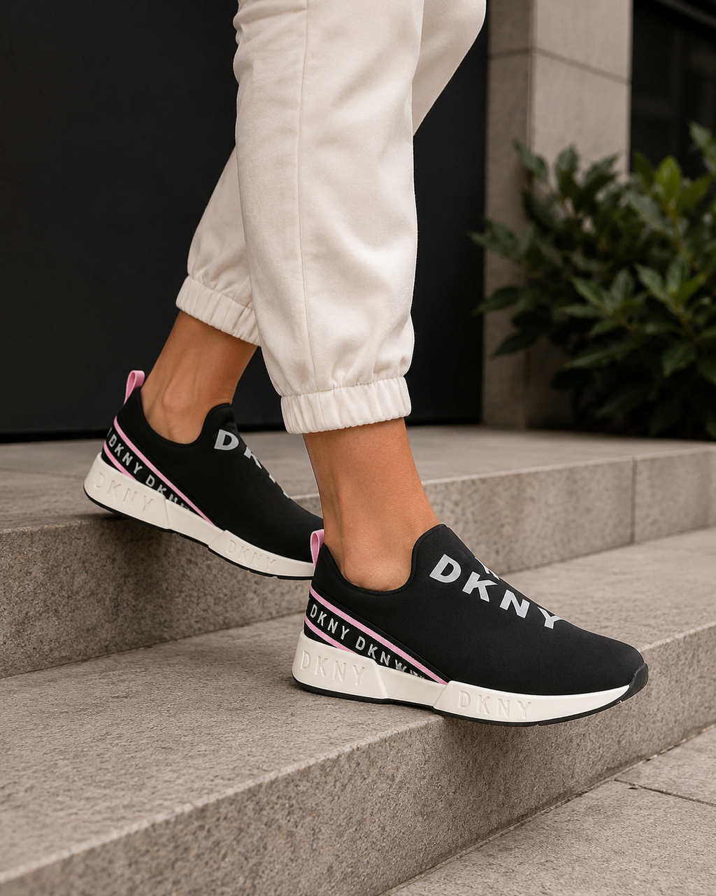 Tenis DKNY Maddie Slip On para Dama y Niña