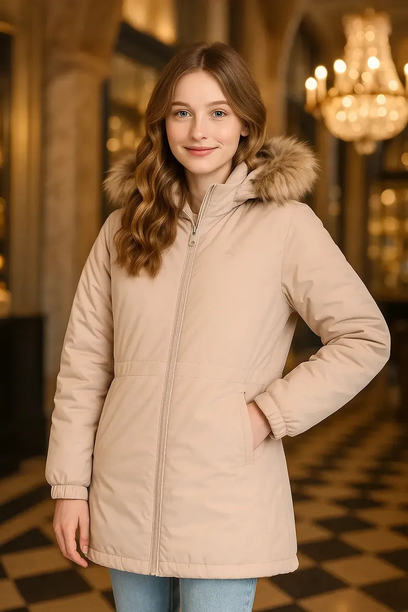 Chamarra Calvin Klein para Mujer Beige con Gorro Afelpado