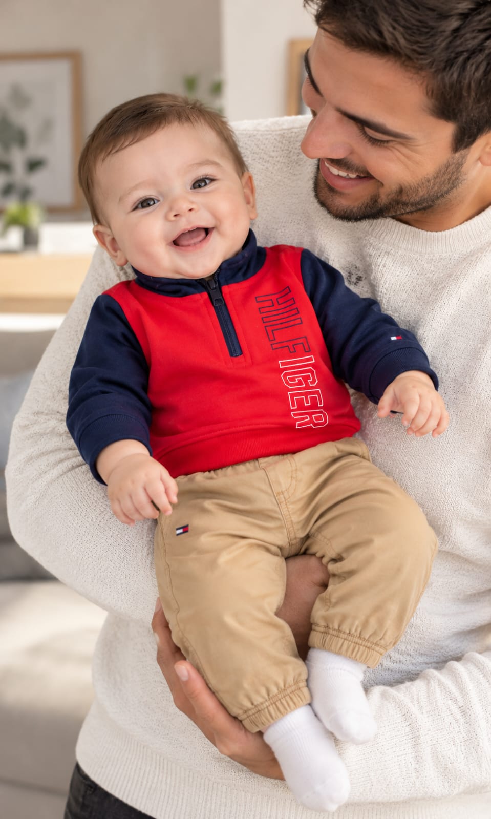 Conjunto Tommy Hilfiger de pantalón y sudadera para bebé 3-6 meses