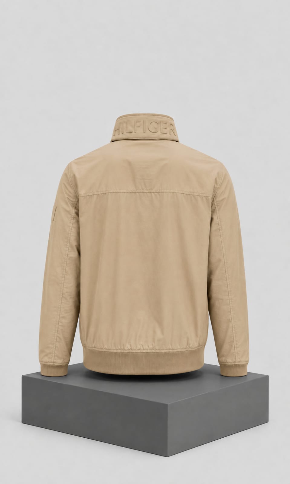 Chamarra Beige Para Caballero Tommy Hilfiger Con Gorro