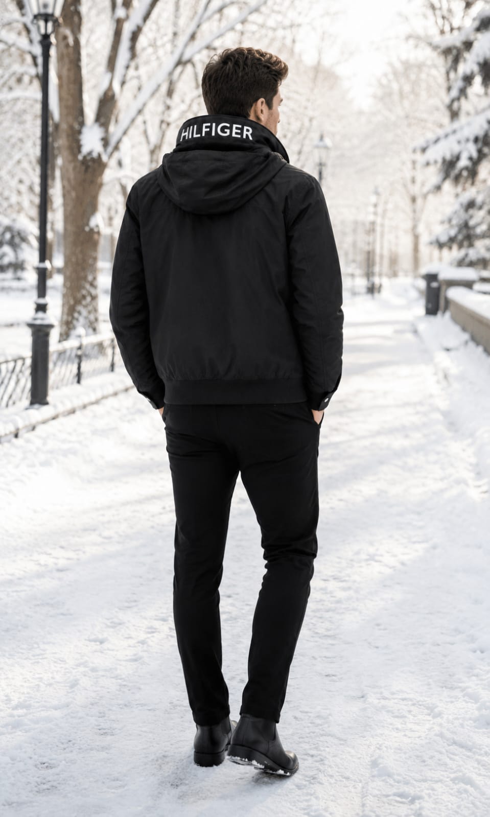 Chamarra Negra Tommy Hilfiger Para Caballero Con Gorro