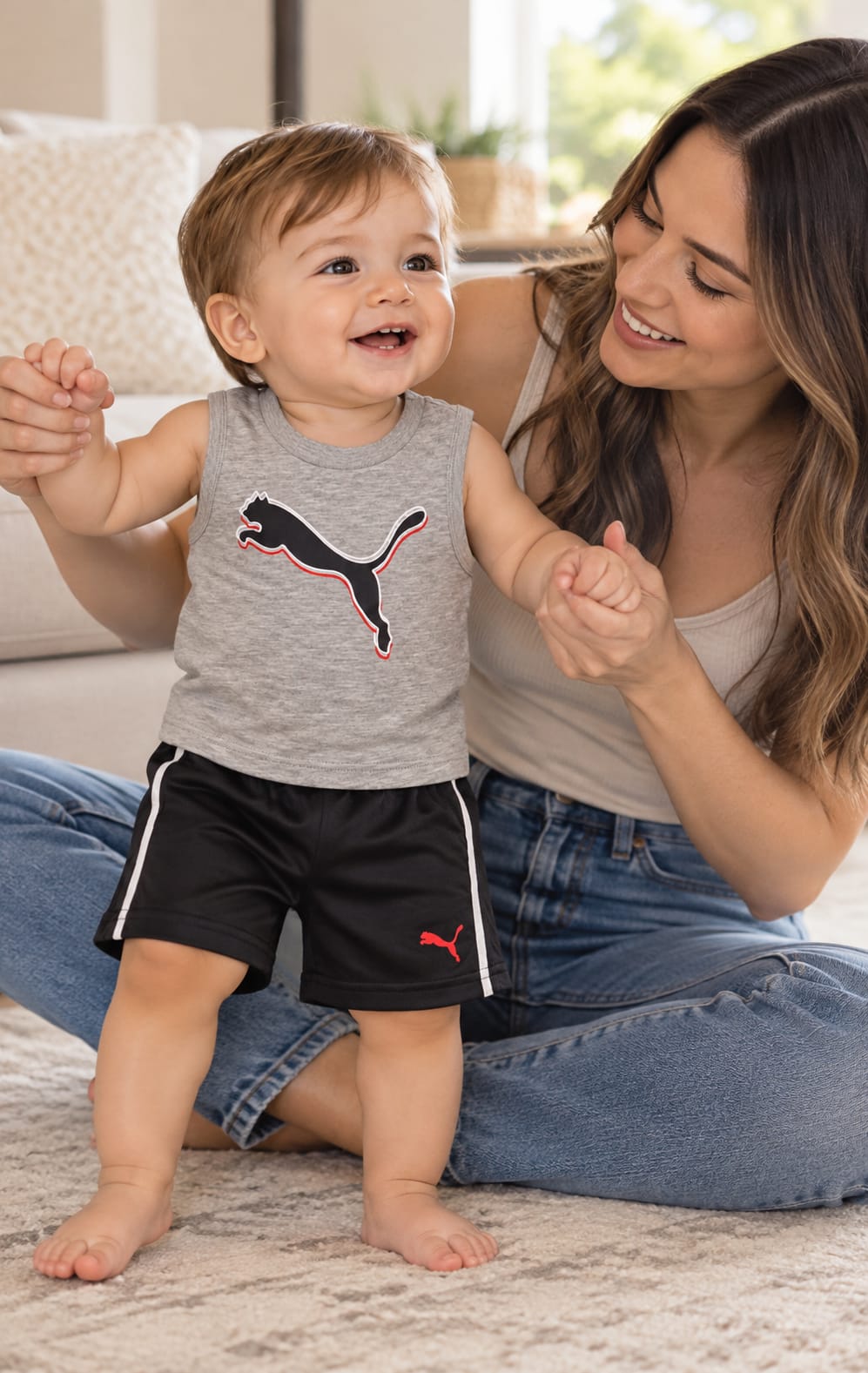 Conjunto para bebé de 12 meses con camiseta sin mangas y short gris y negro
