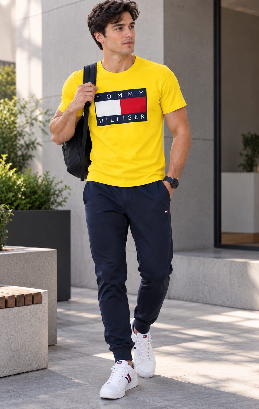 Playera para Hombre Amarilla Cuello Redondo Tommy Hilfiger
