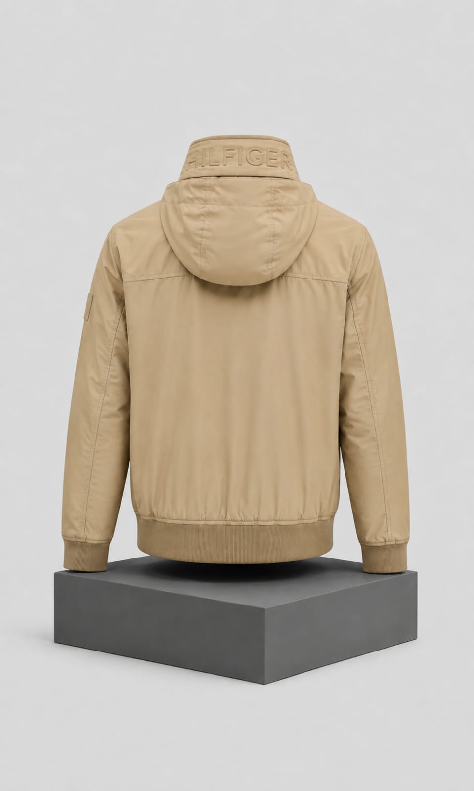 Chamarra Beige Para Caballero Tommy Hilfiger Con Gorro