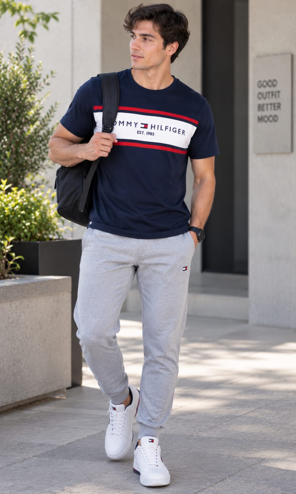 Playera para Hombre Azul Marino Cuello Redondo Manga Corta Tommy Hilfiger