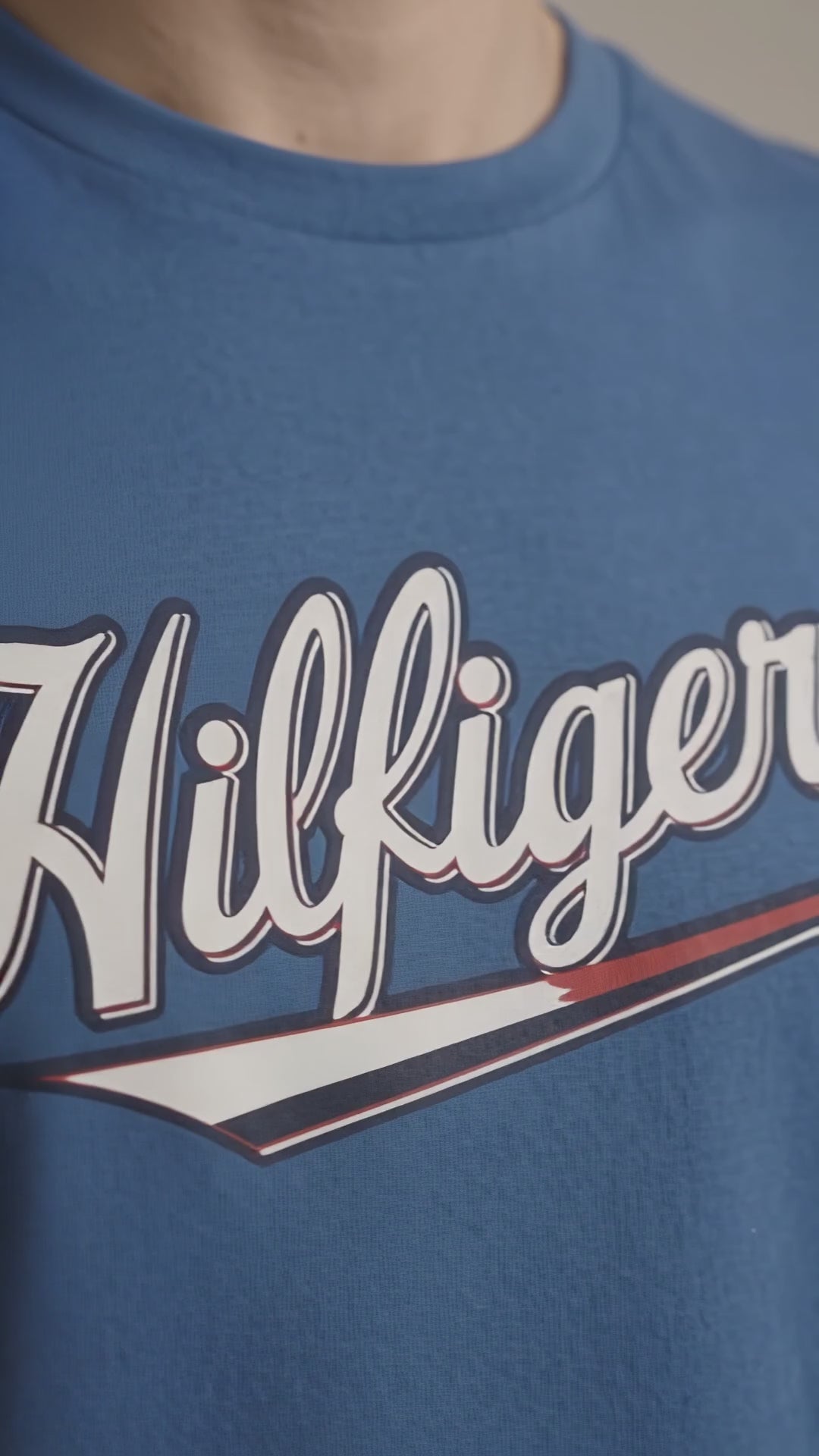 Playera para Hombre Azul de Manga Corta Cuello Redondo Tommy Hilfiger